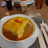 Seitán francesinha at Francesinhas Al Forno da Baixa in Porto