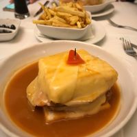 Seitan Francesinha at Francesinhas Al Forno da Baixa in Porto