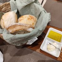 Bread with vegan butter and olive oil at Francesinhas Al Forno da Baixa in Porto