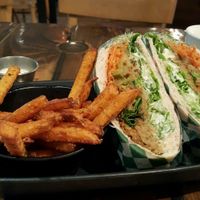 Burger pantère petite frite et chaï at Panthere Verte - St. Denis in Montreal