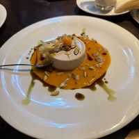 Zimt-Panna Cotta | Kürbiskernöl | kandierte Kürbiskerne | Apfel-Sanddornspiegel  at Gruene Kombuese in Rostock