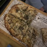 Pizza trufle  at Buddy VEGGY in Rome