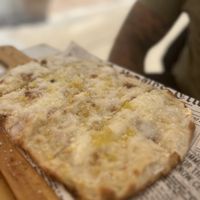 Pizza 4 Formaggi  at Buddy VEGGY in Rome