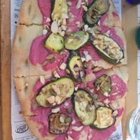 Pinsa hummous senza glutine at Buddy VEGGY in Rome