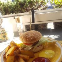 Vegan cheeseburger at Buddy VEGGY in Rome