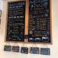 How the buffet works + beverages  at Caffe della Pace in Montreal