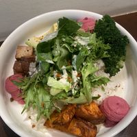   at roots - Lintheschergasse in Zurich