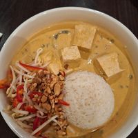 Curry at roots - Lintheschergasse in Zurich