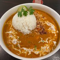 Vegan Peanut Tikka Masla Curry at roots - Lintheschergasse in Zurich