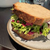   at roots - Lintheschergasse in Zurich