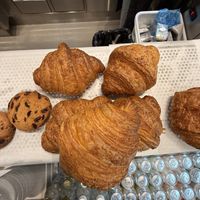 breakfast items  at roots - Lintheschergasse in Zurich