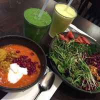 Dahl, paleo bowl at roots - Lintheschergasse in Zurich