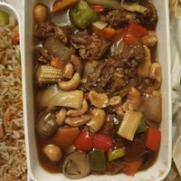 Sojaplakjes met groenten en cashew at De Oude Plek in Rotterdam