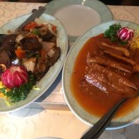 tau si sue ngau and babi pangang at De Oude Plek in Rotterdam