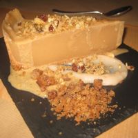 Apple cheesecake at Miobio in Valencia