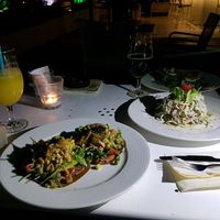 Empanadas and spaghetti courgettes at Art of Raw at The Garden Lounge in Zadar