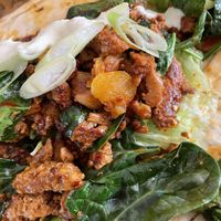 Vegan shoarma met o.a. 🥑 , 🍅 en spinazie, heerlijk!  at SEM Sla En Meer in Amersfoort