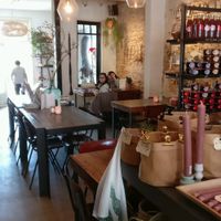 interior  at Domburgsche Bier en Melksalon in Domburg