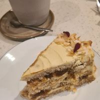 white tart and hot chocolate at Veganius in Buenos Aires