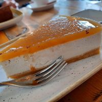 Vegan cake at Bio Essere in Arco