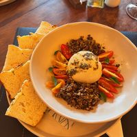 Os lanches de lá são maravilhosos. Todos que comi estavam perfeitos. Mas as entradas e pratos não curti muito.   at Hotel Serra da Estrela - Restaurante Alquimia in Campos Do Jordao