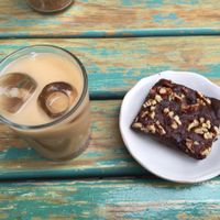 Brownie con café helado at FOREVER in Mexico City