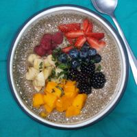 Los platillos están super ricos y los productos son de alta calidad no sólo es  verduras cocidas tienen una carta muy extensa delicioso!!!! at FOREVER in Mexico City