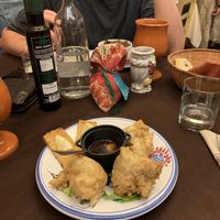 panelle and fried dough balls at Il Carrettino in Grosseto