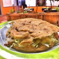 Gordita Queretana Vegana, el más famoso platillo del Estado remasterizado en su versión karma free at Tushty in Queretaro