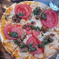 Pizza caprichosa versión vegana at Vegetalia - Born in Barcelona