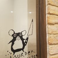 decor at Apprivoiser Whole Food Cafe in Kyoto