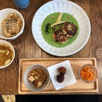 Lunch set  at Apprivoiser Whole Food Cafe in Kyoto