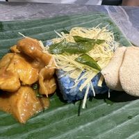 Assam curry with monkey head mushroom w/ blue pea rice- 8/10 for the extremely fragrant rice and appetizing curry. 2/10 for the tasteless keropok   at elemen 元素 - Millenia Walk in Central Singapore