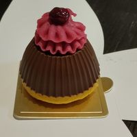 Like a cupcake topped with chocolate and berry cream $190 at Green Bakery in Taipei