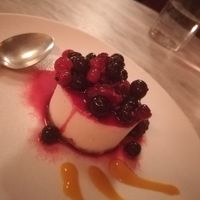 Cheesecake Vaniglia e Frutti di Bosco at Botanica Lab in Bologna