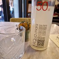 Acqua aromatizzata al limone e zenzero at Botanica Lab in Bologna