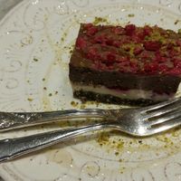 Raspberry chocolate cheesecake at Botanica Lab in Bologna