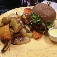 Quinoa burger at Botanica Lab in Bologna