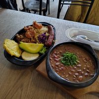 Plato ejecutivo del día por COP$23.500. Estuvo delicioso, y pude comer junto a mi perrita (quién también disfruto la comida 😉). Excelente servicio. at Prasadam in Bogota