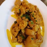 Blumenkohlcurry mit Kartoffeln at Henry's in Bietigheim-bissingen