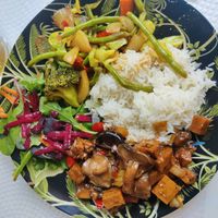 Seitan with Shiitake mushroom at Pausa Util in Braga