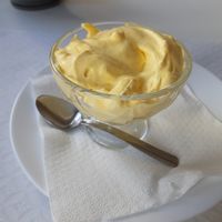 Mousse de manga at Pausa Util in Braga