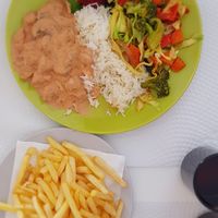 Estrogonofe de Soja Vegan, muito bom!! at Pausa Util in Braga