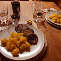 Arrosto di muscolo di grano con patate at Torre Morgana in Umbertide