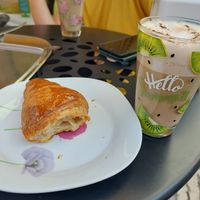 Croissant and latte at Gelateria Italia in Rovinj