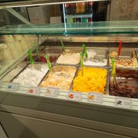 Green handle = vegan at Gelateria Italia in Rovinj