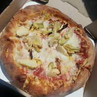 Artichokes & Roasted Tomatoes at Mellow Mushroom in Richmond