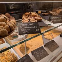 Distintas opciones del buffet at Radicetonda - Piazza Buozzi in Milan