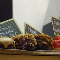 Mmmmmmmm Doughnuts at Las Vegans in Paris