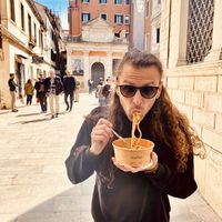 Chowin down   at Dal Moro's Fresh Pasta To Go in Venice